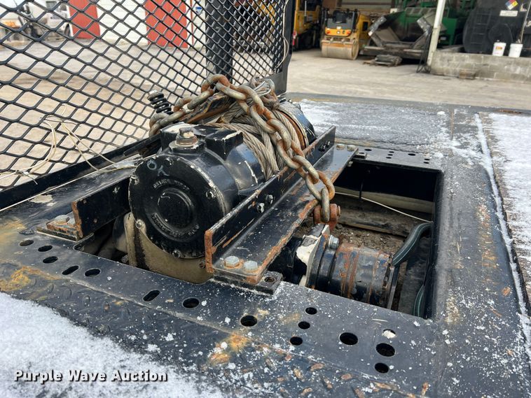 image for item JU9863 2013 Landoll 440L  drop tilt deck equipment trailer