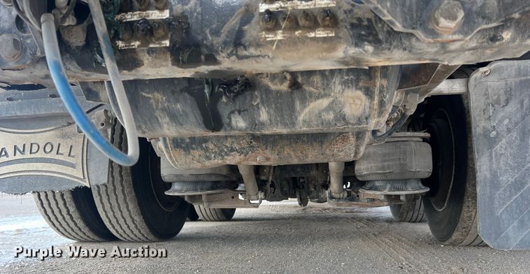 image for item JU9863 2013 Landoll 440L  drop tilt deck equipment trailer