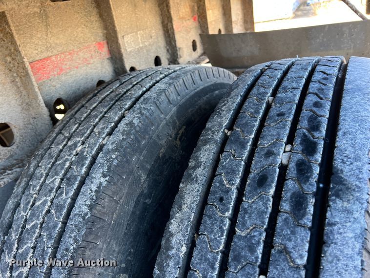 image for item JV9468 1998 Nu Van  dry van trailer