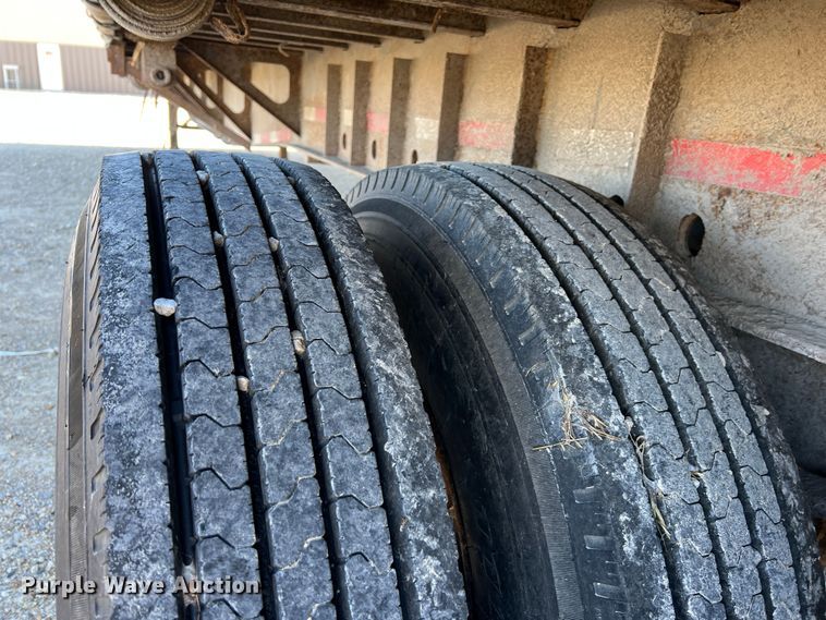 image for item JV9468 1998 Nu Van  dry van trailer