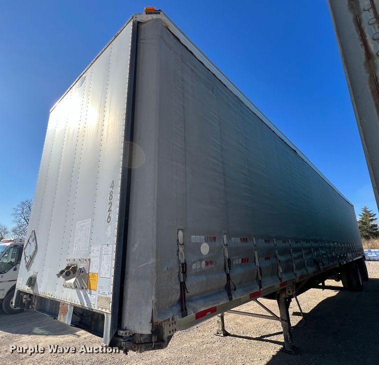 image for item JV9469 2001 Utility Trailers  dry van trailer