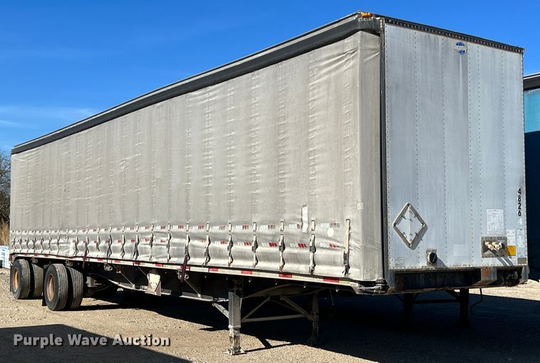 image for item JV9469 2001 Utility Trailers  dry van trailer