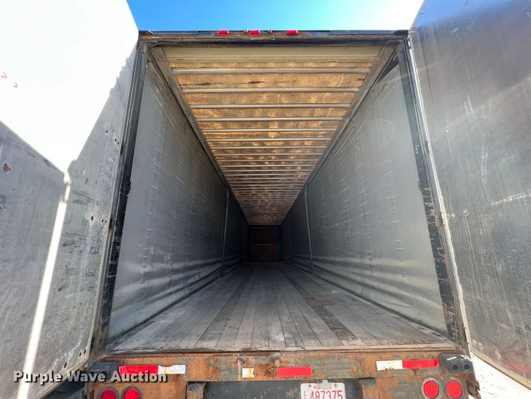 image for item JV9469 2001 Utility Trailers  dry van trailer