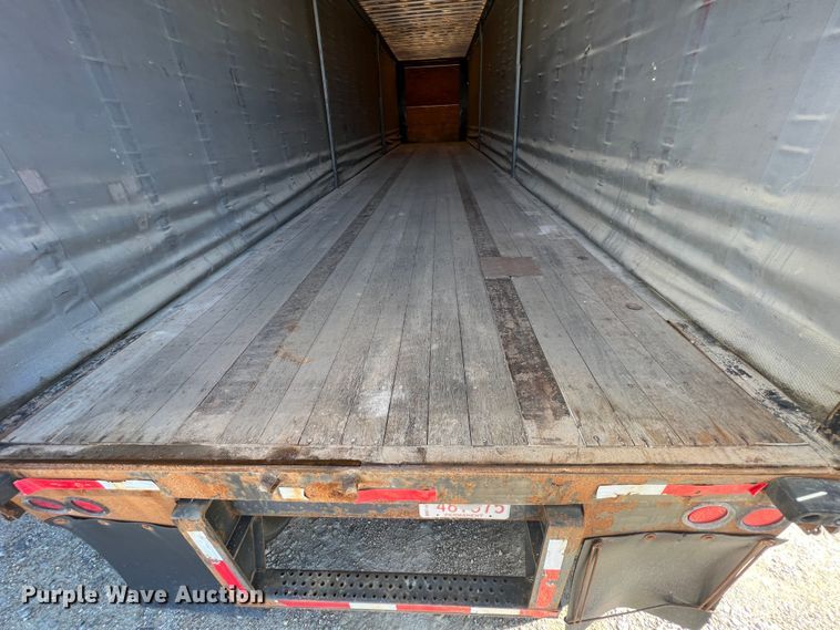 image for item JV9469 2001 Utility Trailers  dry van trailer