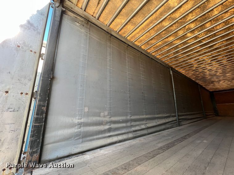 image for item JV9469 2001 Utility Trailers  dry van trailer