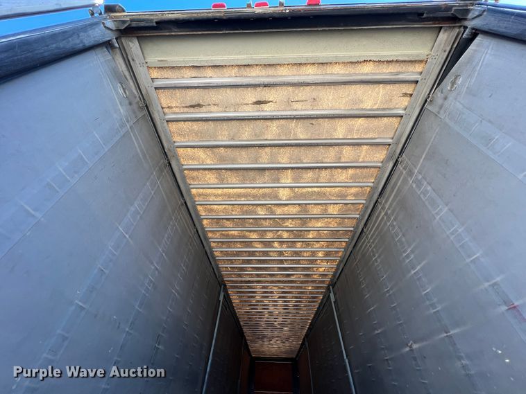 image for item JV9469 2001 Utility Trailers  dry van trailer