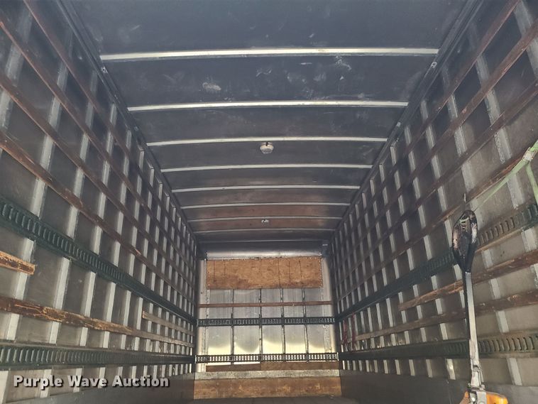 image for item JW9879 2007 Hino 268  box truck