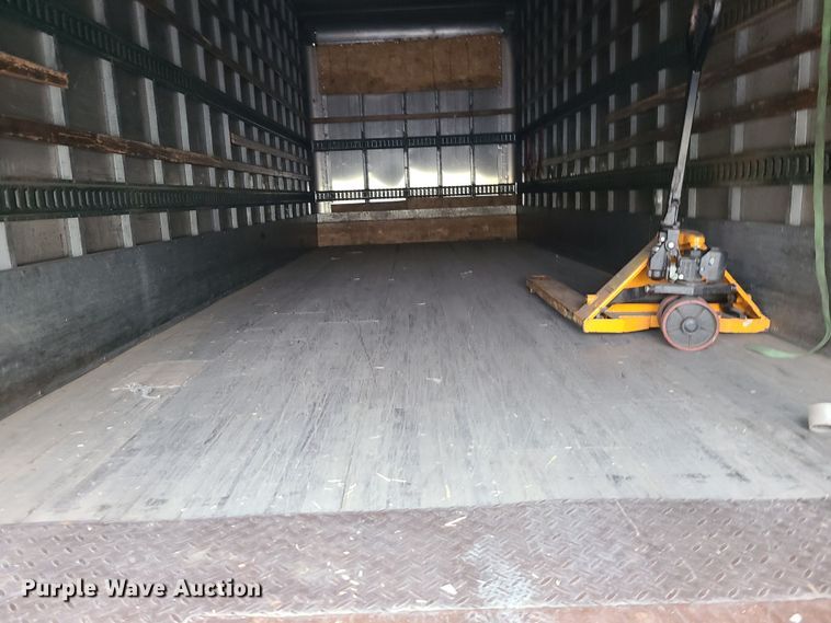 image for item JW9879 2007 Hino 268  box truck