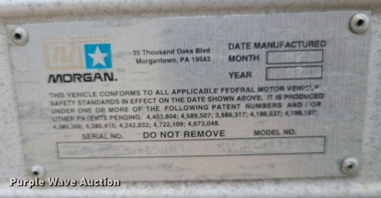 image for item JW9879 2007 Hino 268  box truck