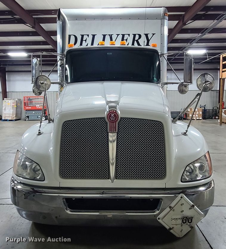 image for item JW9880 2009 Kenworth T370  box truck