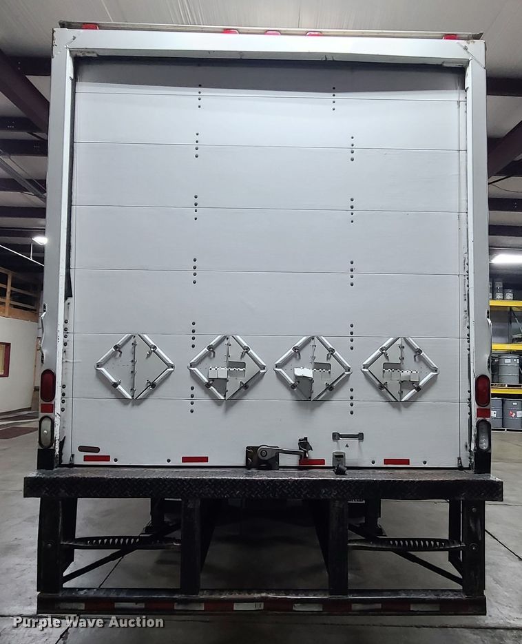 image for item JW9880 2009 Kenworth T370  box truck