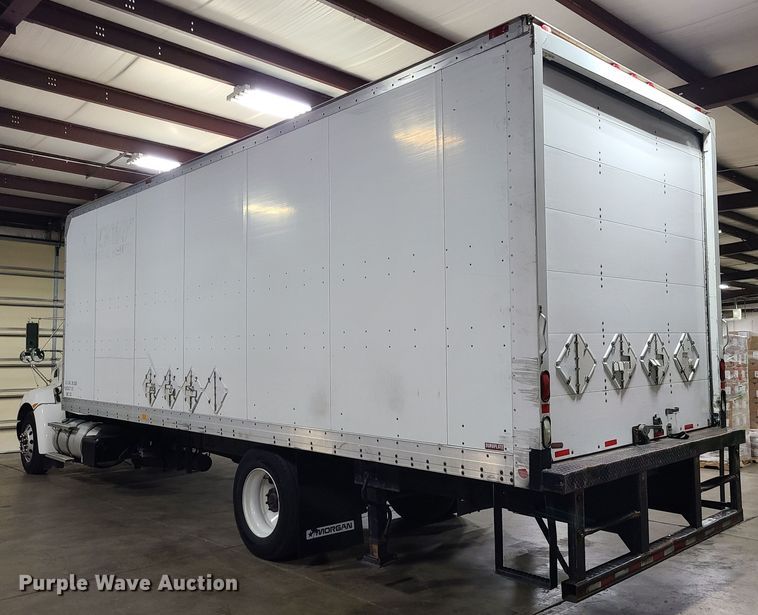 image for item JW9880 2009 Kenworth T370  box truck