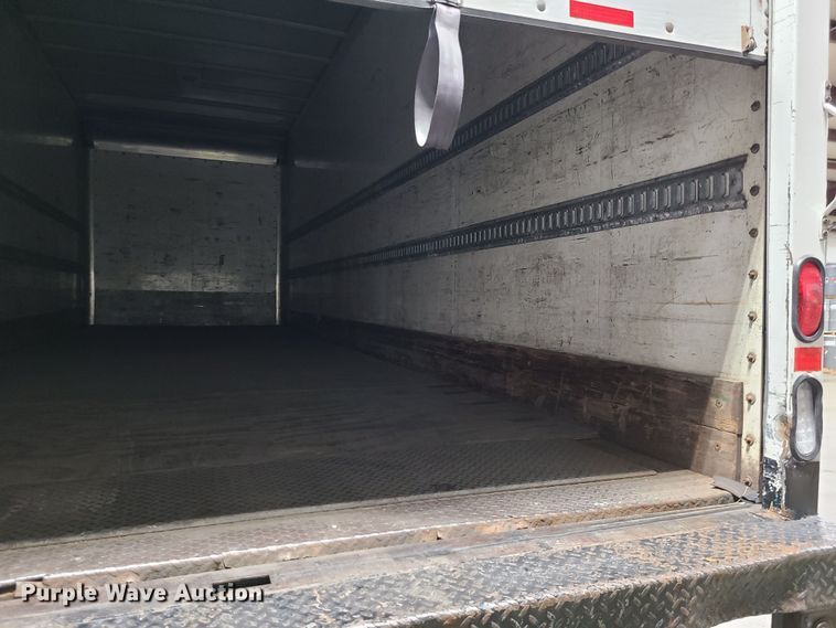 image for item JW9880 2009 Kenworth T370  box truck