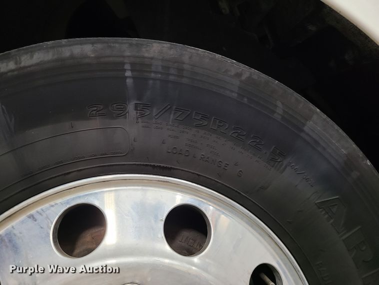 image for item JW9880 2009 Kenworth T370  box truck