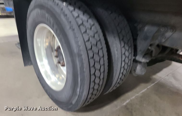 image for item JW9880 2009 Kenworth T370  box truck