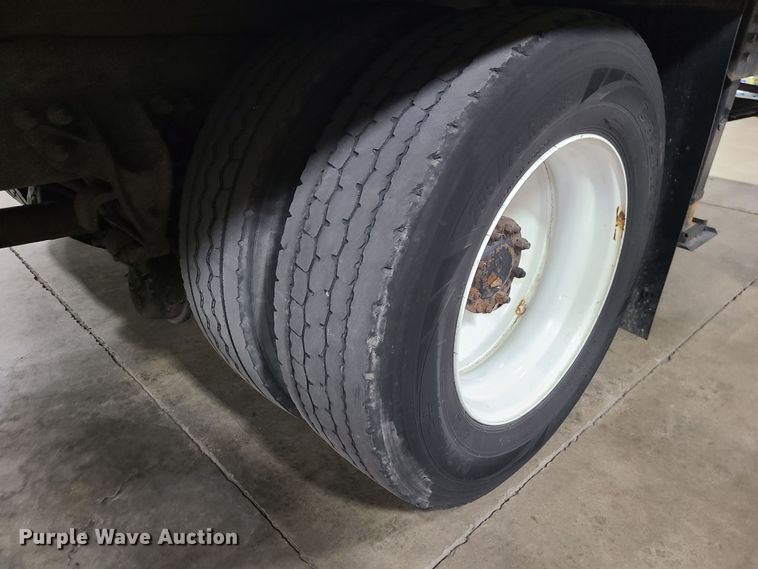 image for item JW9880 2009 Kenworth T370  box truck