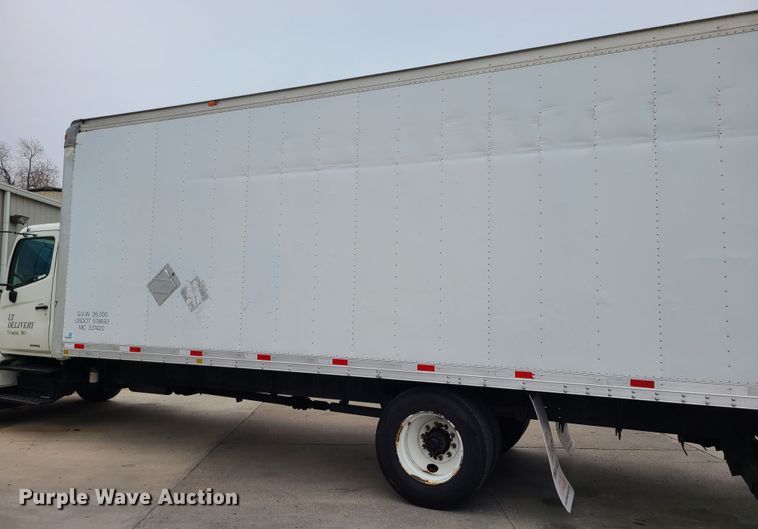 image for item JW9881 2007 Hino 268  box truck