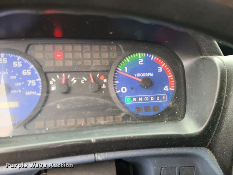 image for item JW9881 2007 Hino 268  box truck