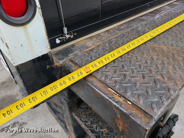 image for item JW9881 2007 Hino 268  box truck