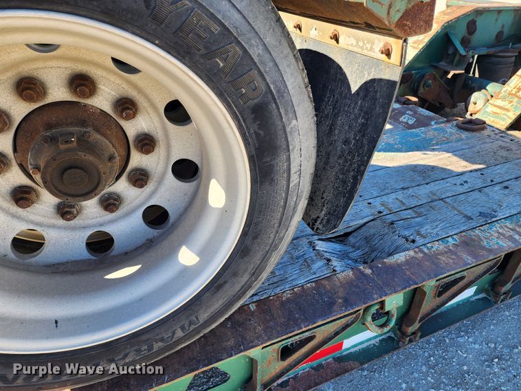 image for item KC9412 2010 Trail King TK110HDG-533  lowboy equipment trailer