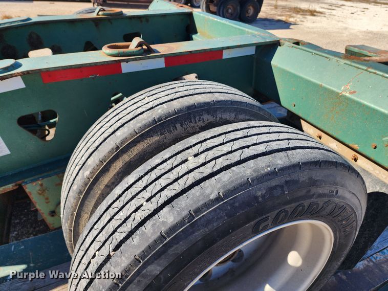 image for item KC9412 2010 Trail King TK110HDG-533  lowboy equipment trailer