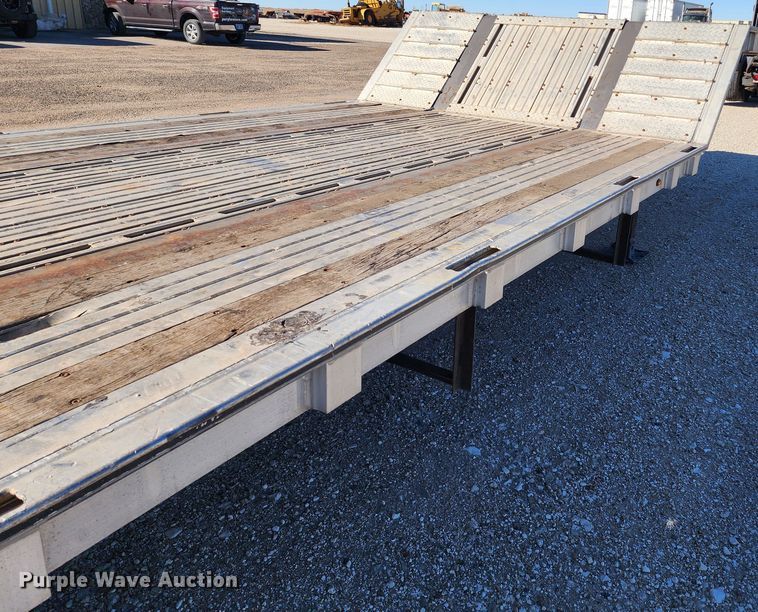 image for item KC9413 2015 Wilson CD-1080  drop deck equipment trailer