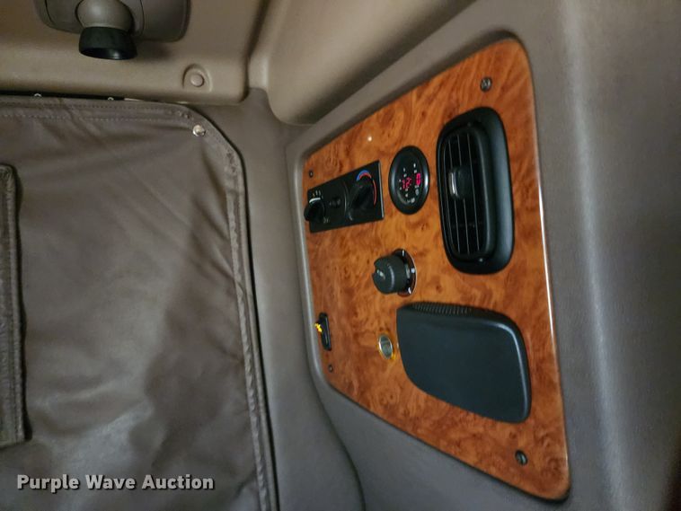 image for item KC9414 2010 Peterbilt 389  semi truck