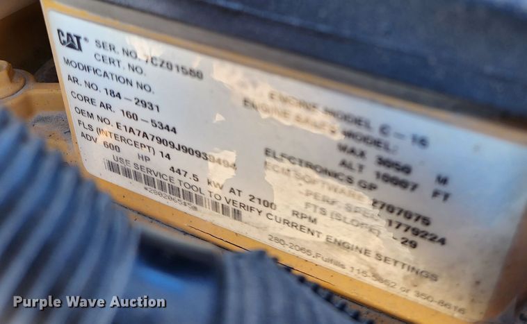 image for item KC9414 2010 Peterbilt 389  semi truck