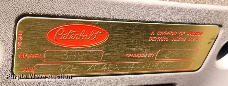 image for item KC9414 2010 Peterbilt 389  semi truck