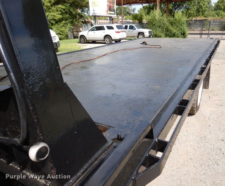 image for item KF9611 1998 International 4700  rollback truck