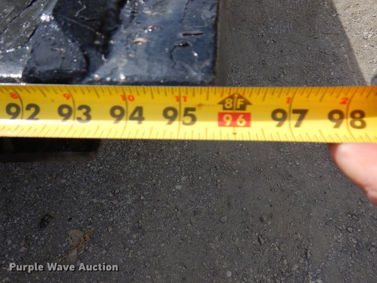 image for item KF9611 1998 International 4700  rollback truck