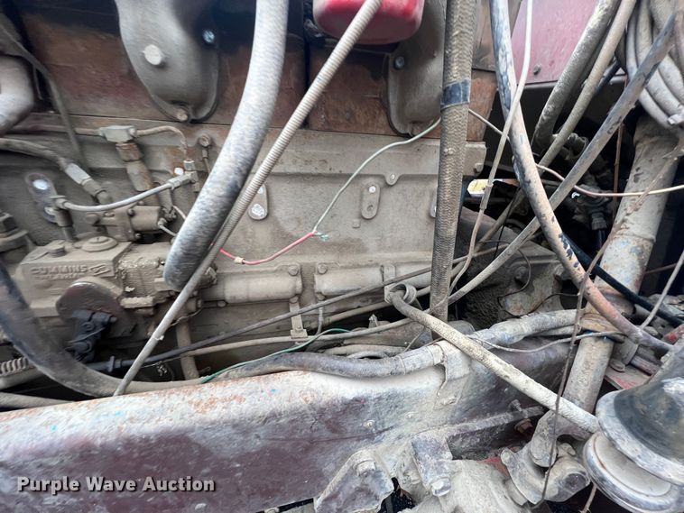 image for item KF9760 1976 Peterbilt 359  water truck