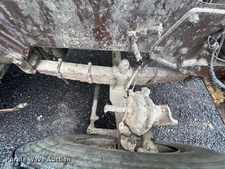 image for item KF9760 1976 Peterbilt 359  water truck