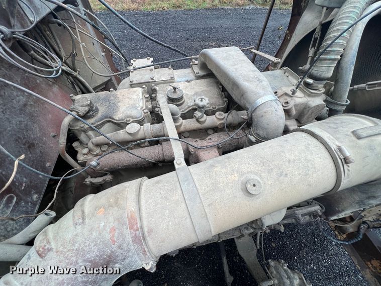 image for item KF9760 1976 Peterbilt 359  water truck