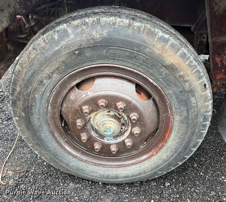 image for item KF9760 1976 Peterbilt 359  water truck