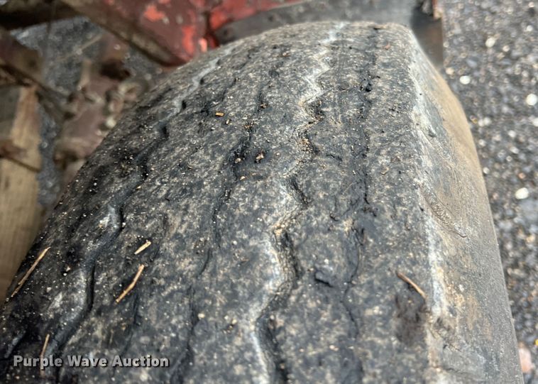 image for item KF9760 1976 Peterbilt 359  water truck