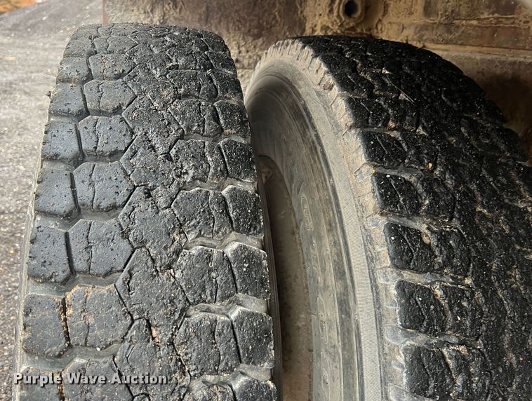 image for item KF9760 1976 Peterbilt 359  water truck