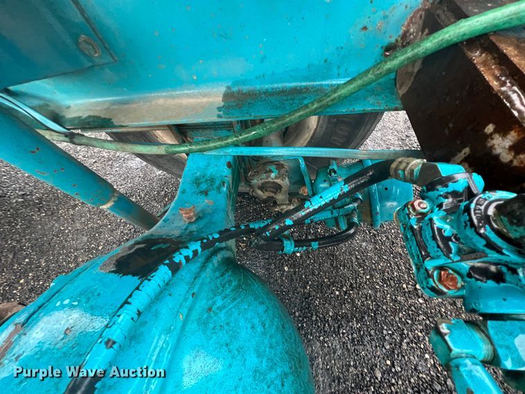 image for item KF9761 1997 Freightliner FL70  semi truck