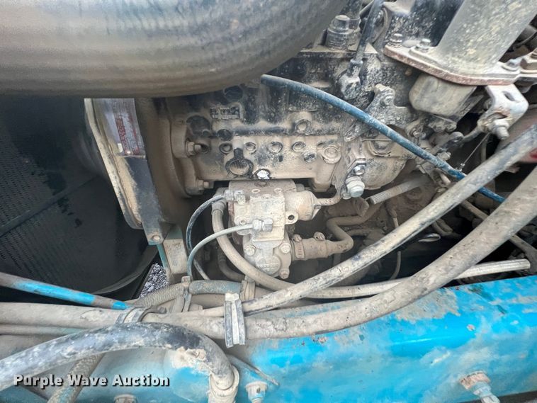 image for item KF9761 1997 Freightliner FL70  semi truck