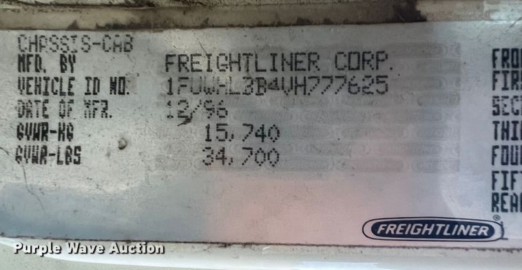 image for item KF9761 1997 Freightliner FL70  semi truck