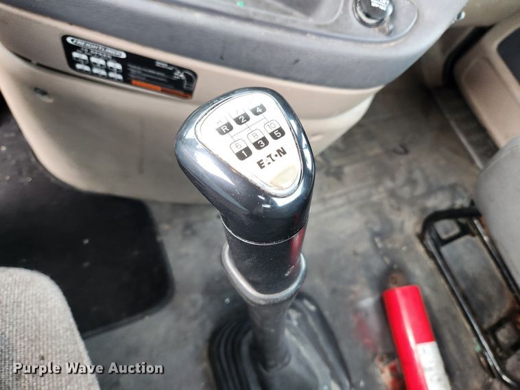 image for item KT9584 2014 Freightliner Cascadia  semi truck