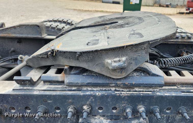 image for item KT9584 2014 Freightliner Cascadia  semi truck