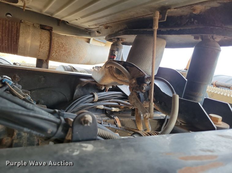 image for item LG9365 2003 Mack CH613  semi truck