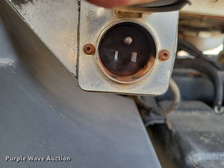 image for item LG9365 2003 Mack CH613  semi truck