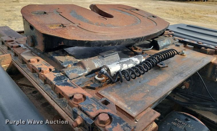 image for item LG9365 2003 Mack CH613  semi truck