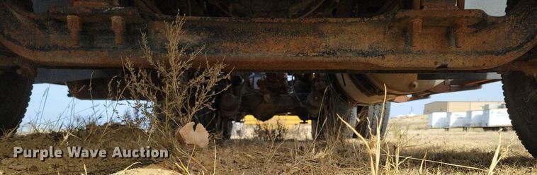 image for item LG9365 2003 Mack CH613  semi truck