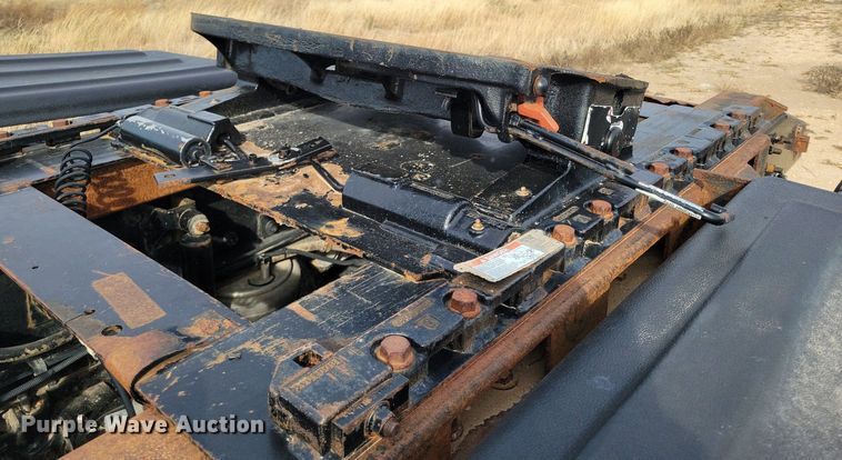 image for item LG9366 2003 Mack CH613  semi truck