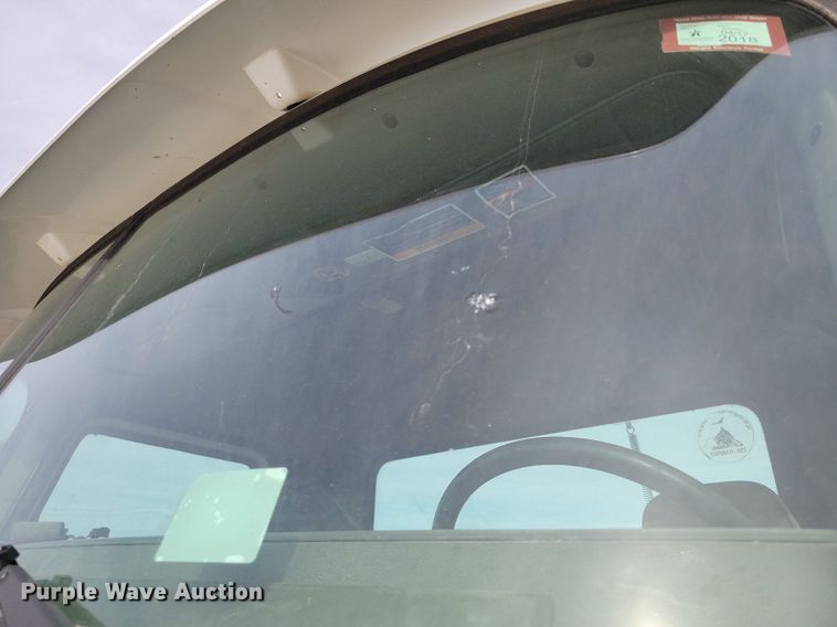 image for item LG9366 2003 Mack CH613  semi truck