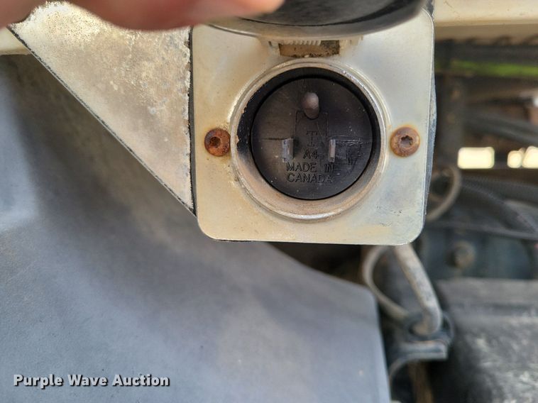 image for item LG9366 2003 Mack CH613  semi truck