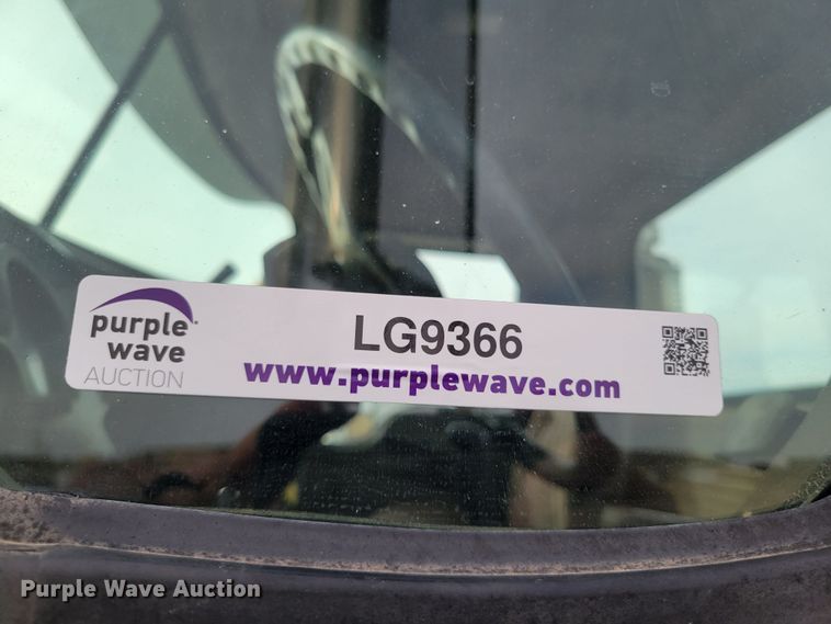 image for item LG9366 2003 Mack CH613  semi truck